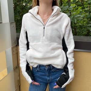 Super Dry Insanely Soft Sweatshirt